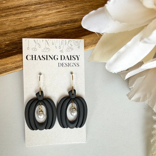 Pumpkin Pearls | Black